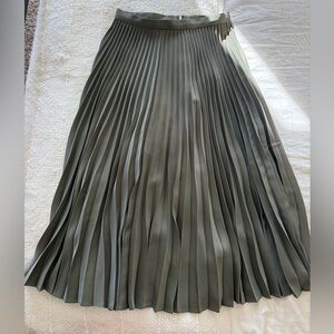 Club Monaco Sage Green A-Line Skirt